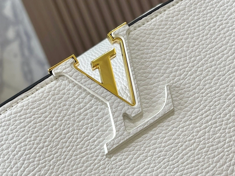 Resilient LX Caxucines Bags 11640