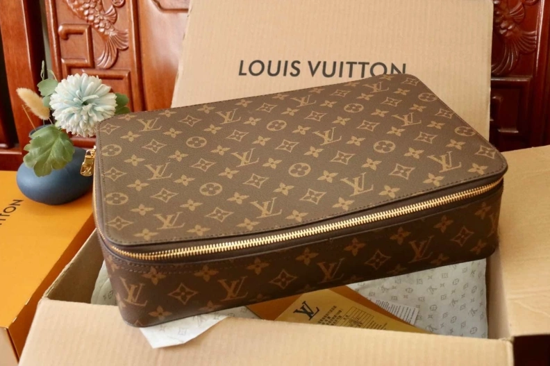 Lightweight LX Cosmetic Bags 11508