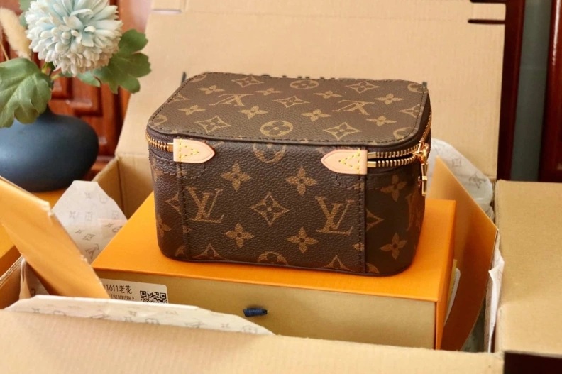 NewStyle LX Cosmetic Bags 11522