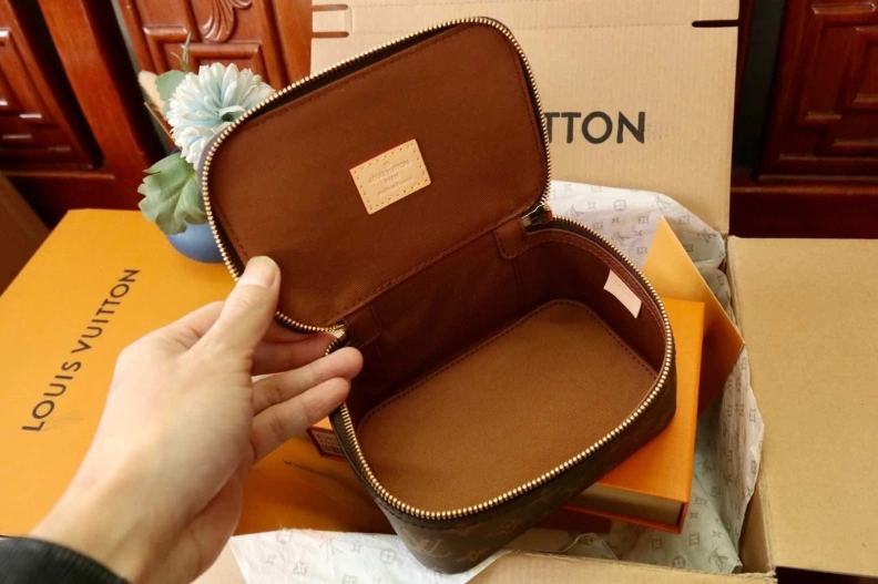NewStyle LX Cosmetic Bags 11522