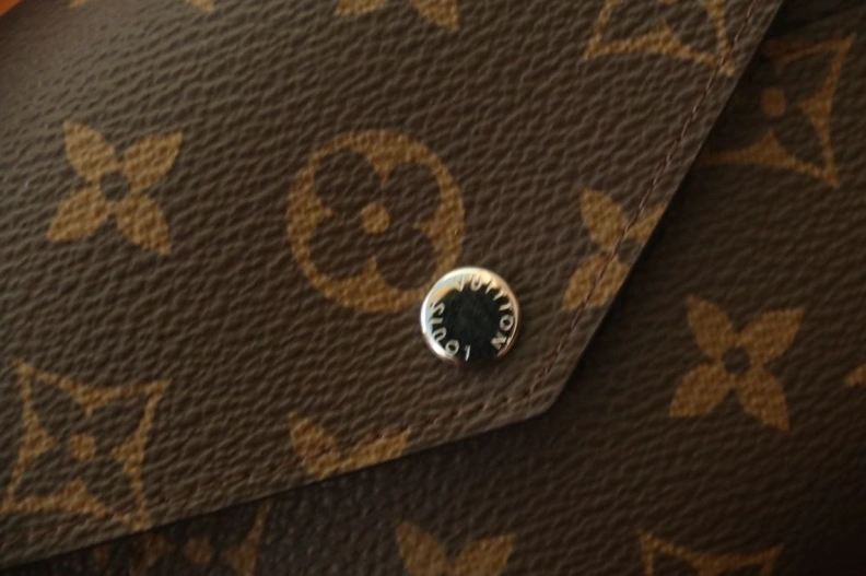 LX Wallets Soft 9837