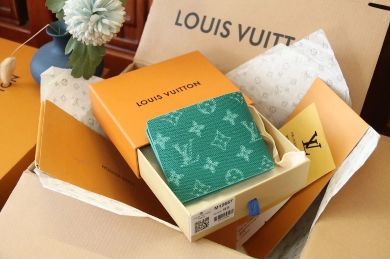Resilient LX Wallets 9844