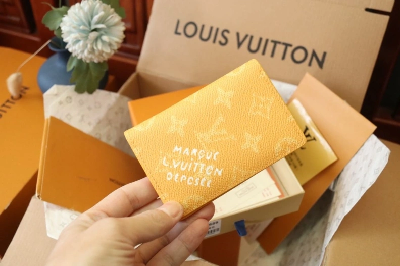 Sophisticated LX Wallets 9789