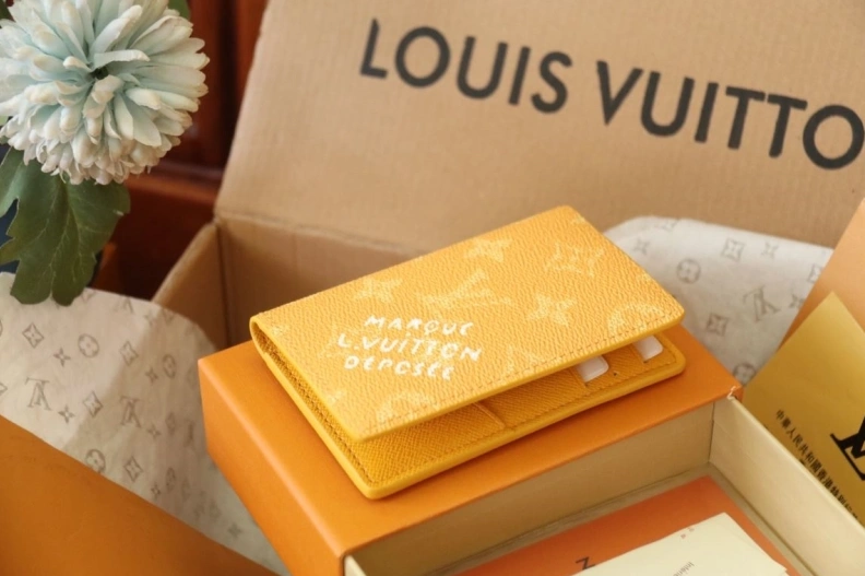 Sophisticated LX Wallets 9789
