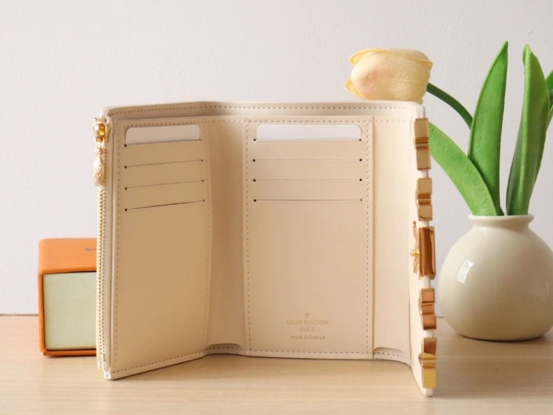 Functional LX Wallets 9775