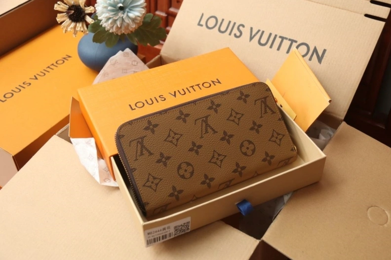 Cozy LX Wallets 9773