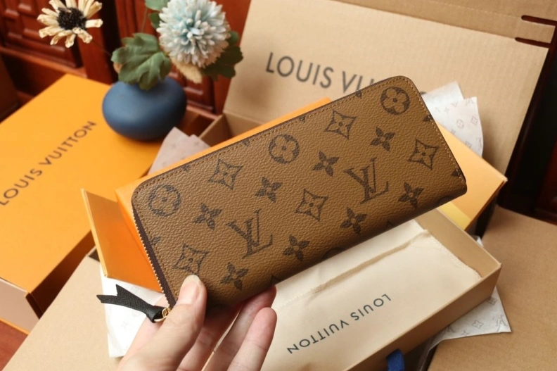 LX Wallets SportInspired 9770