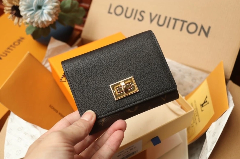 LX Wallets Refined 9763