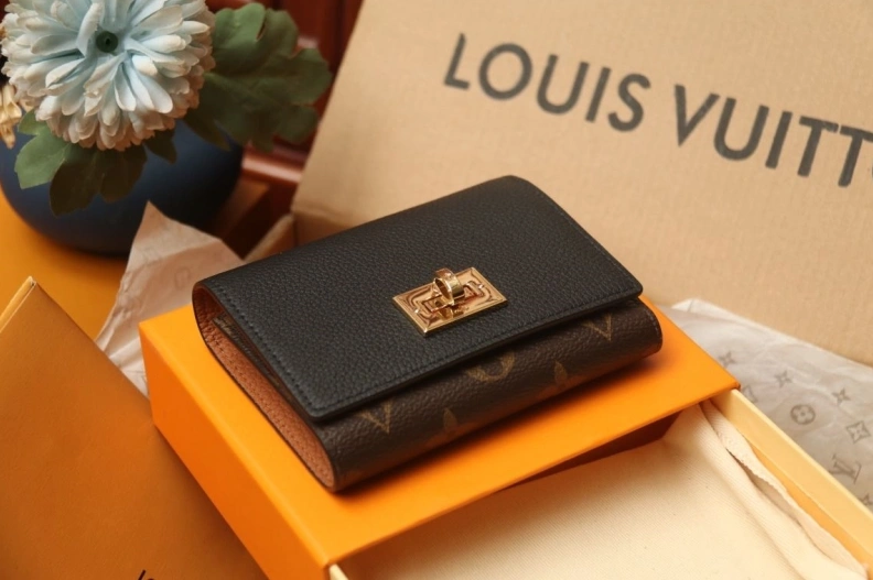 LX Wallets Refined 9763
