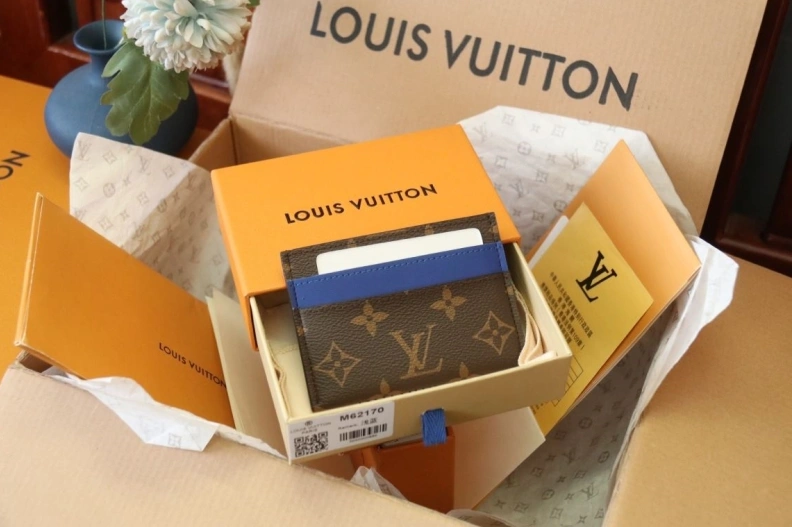 Modern LX Wallets 9754