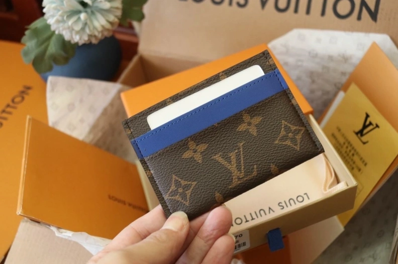 Modern LX Wallets 9754