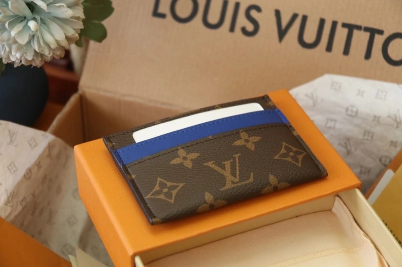Modern LX Wallets 9754