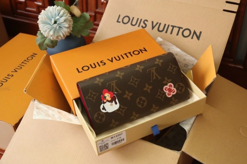 Versatile LX Wallets 9758
