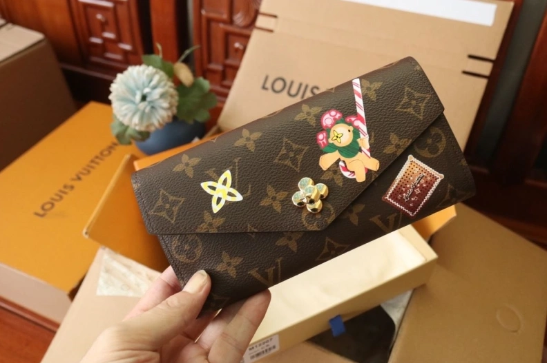 Versatile LX Wallets 9758