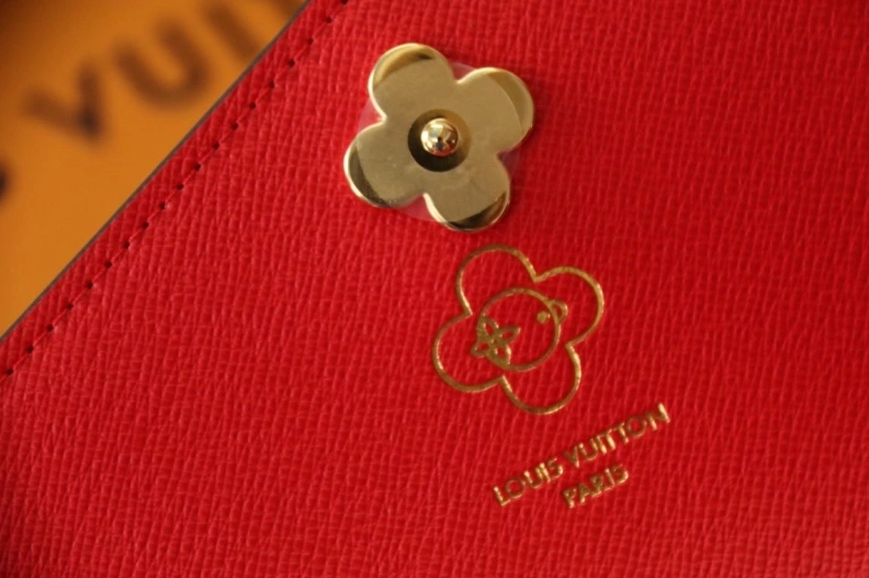 Versatile LX Wallets 9758