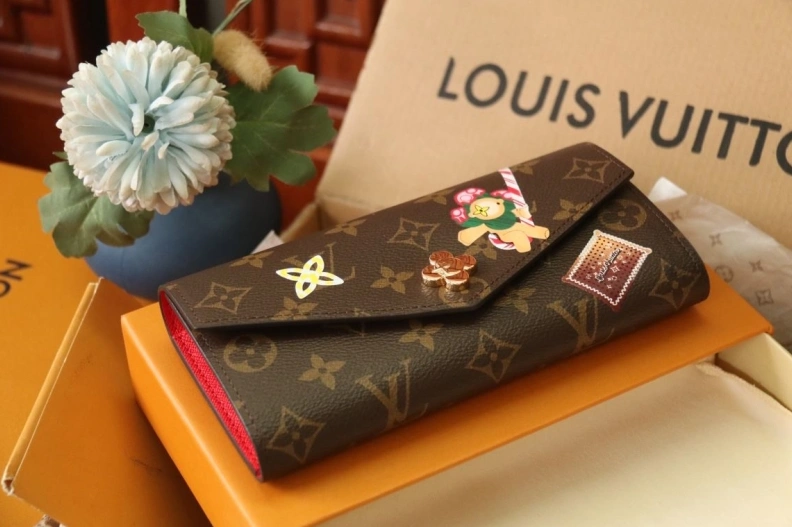 Versatile LX Wallets 9758