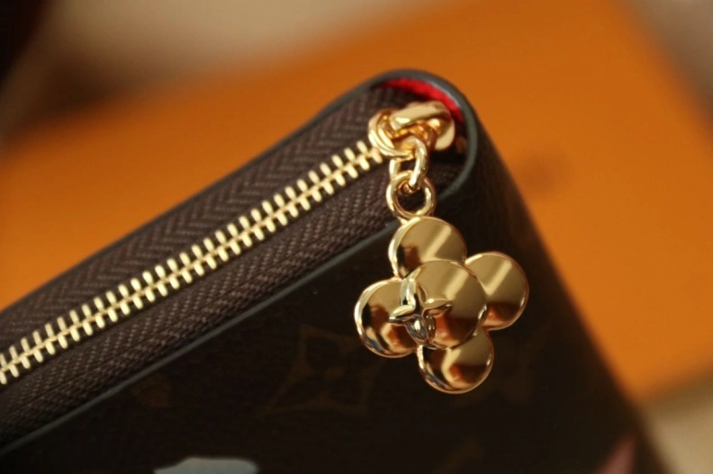 NewStyle LX Wallets 9748