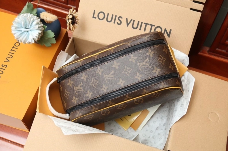 LX Cosmetic Bags DailyWear 11514