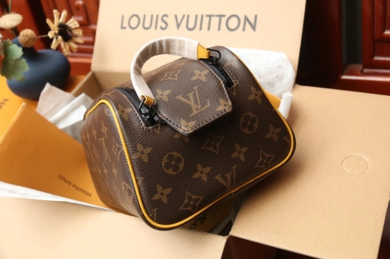 LX Cosmetic Bags DailyWear 11514
