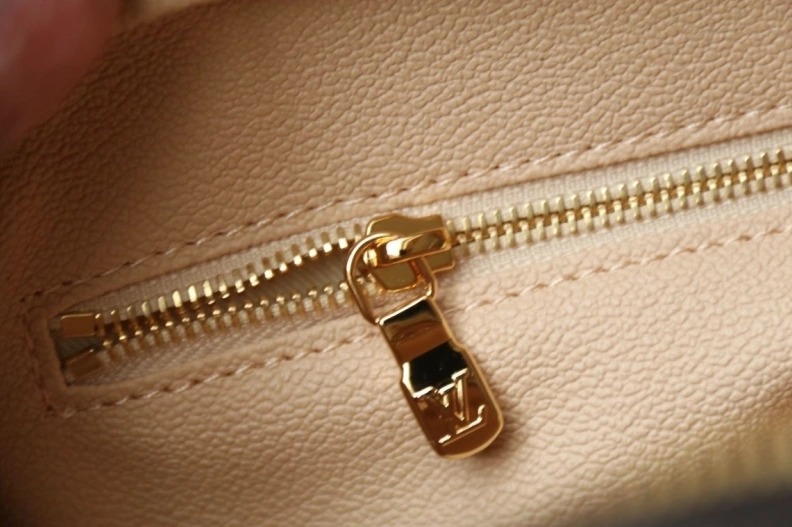 NewStyle LX Cosmetic Bags 11516