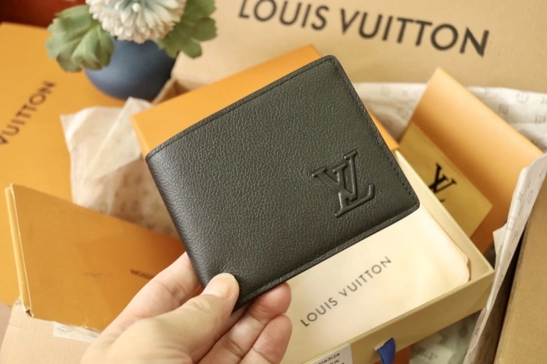 LX Wallets Fashionable 9749