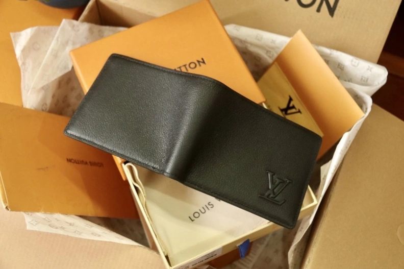 LX Wallets Fashionable 9749