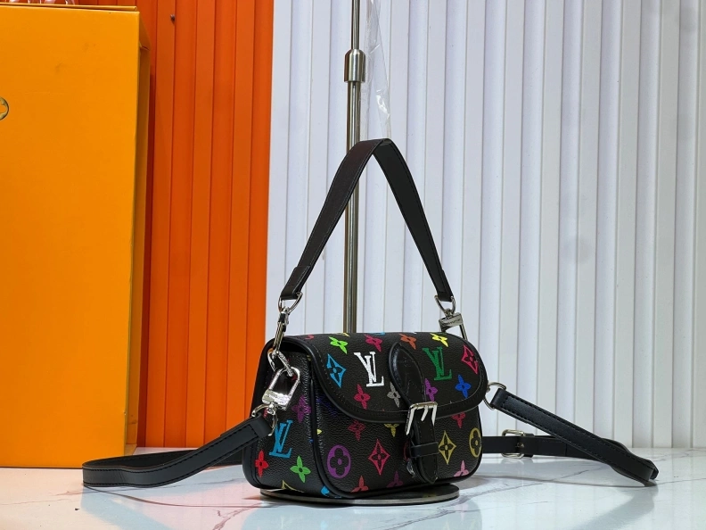 Versatile LX Top Handle Bags 10647