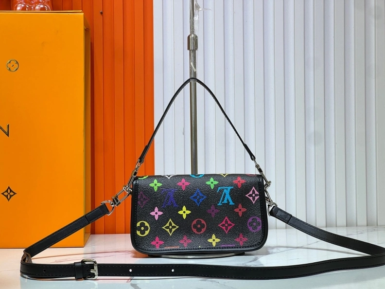Versatile LX Top Handle Bags 10647