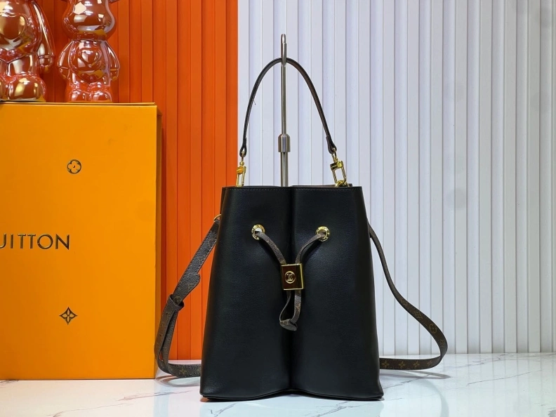 AllSeason LX Bucket Bags 11840