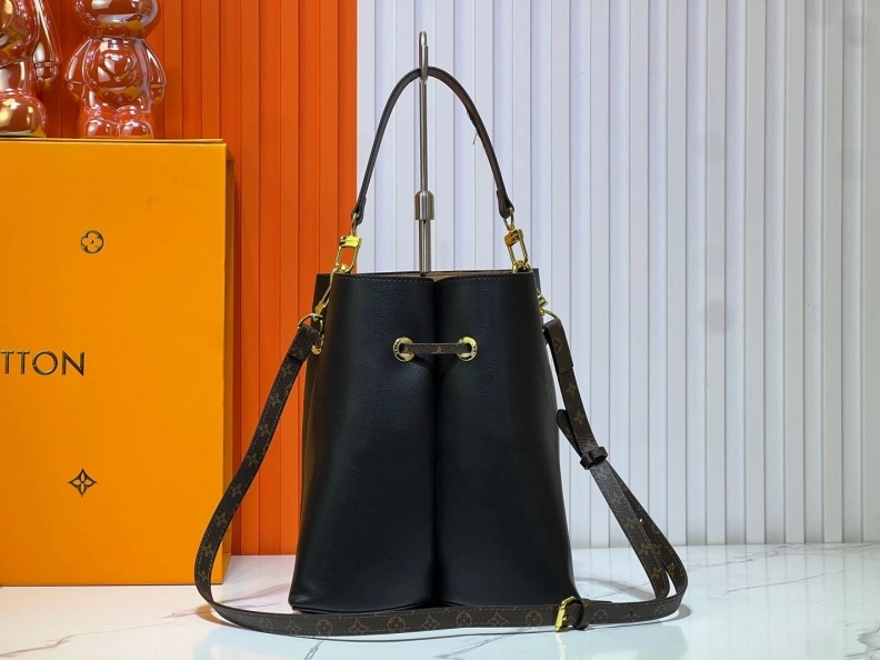 AllSeason LX Bucket Bags 11840