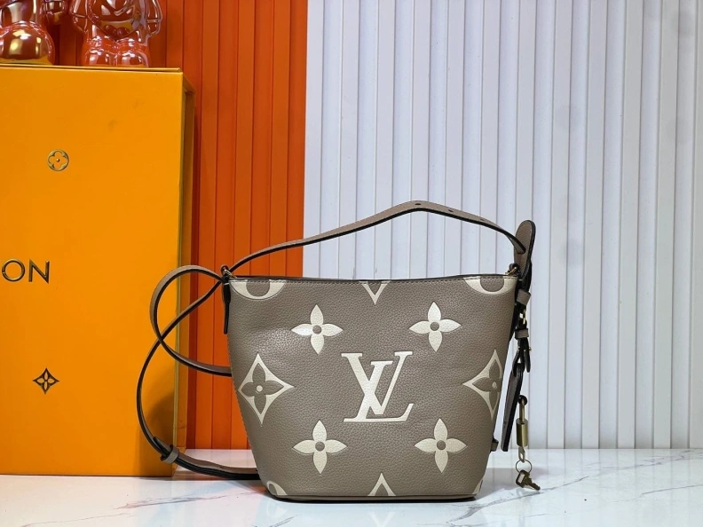 LX Bucket Bags Bright 11833