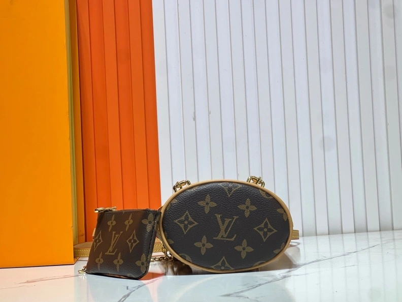 LX Bucket Bags Sophisticated 11822