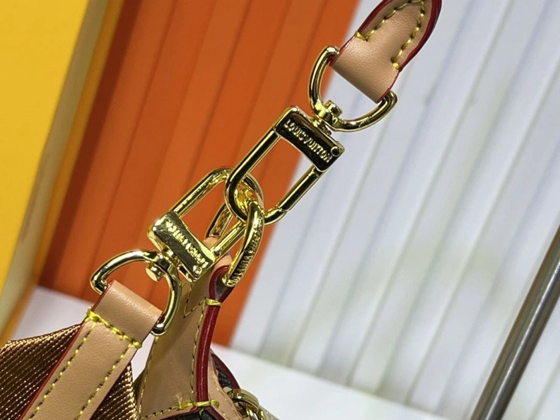 LX Top Handle Bags Vibrant 10655