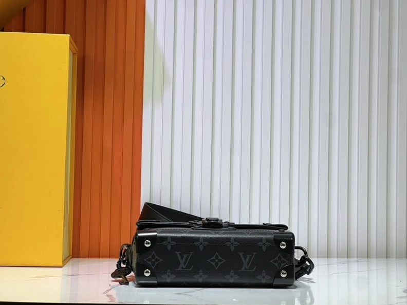 Comfortable LX Box Bags 11887