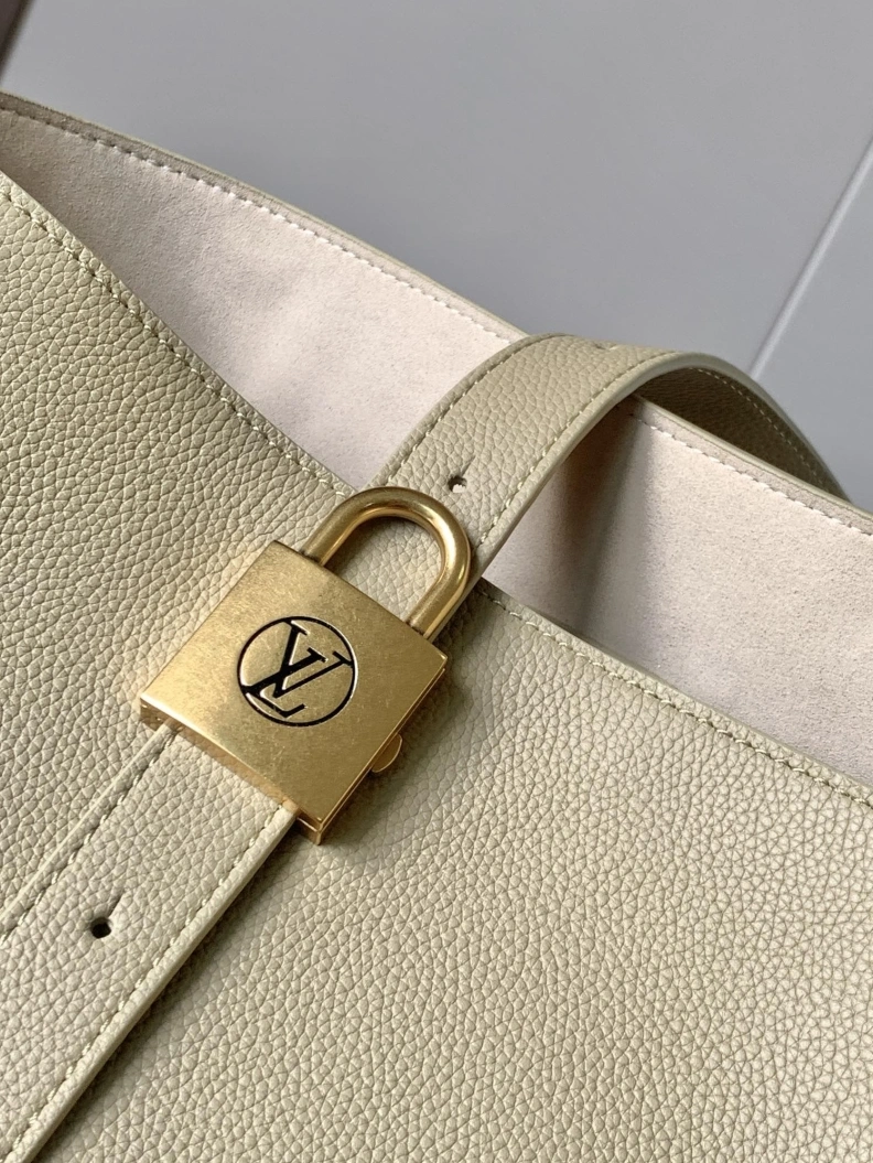 Versatile LX Shopping Bags 10932