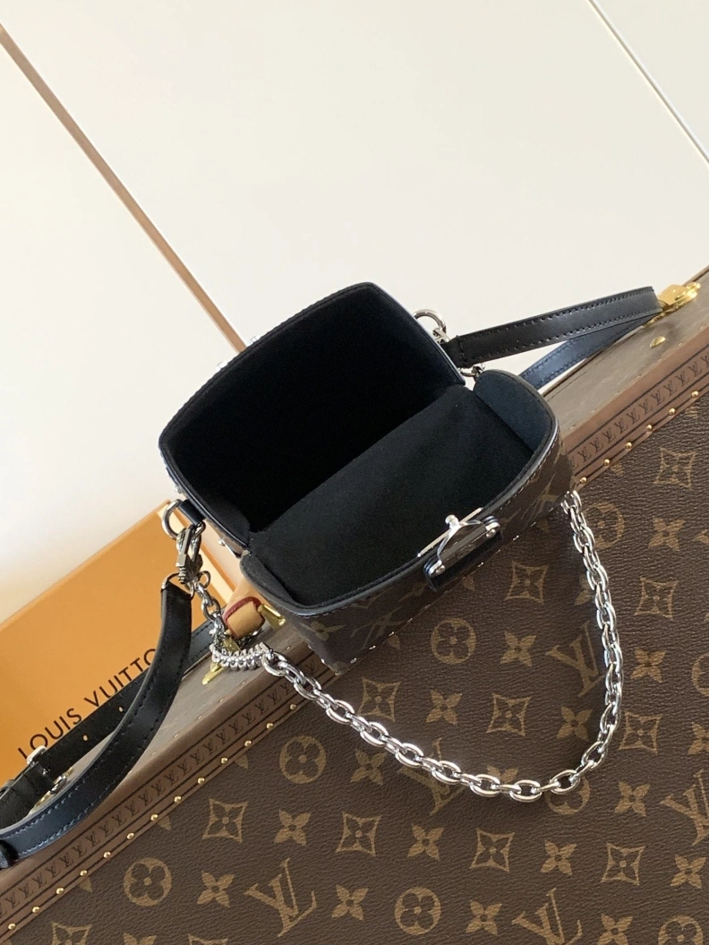 Timeless LX Top Handle Bags 10601