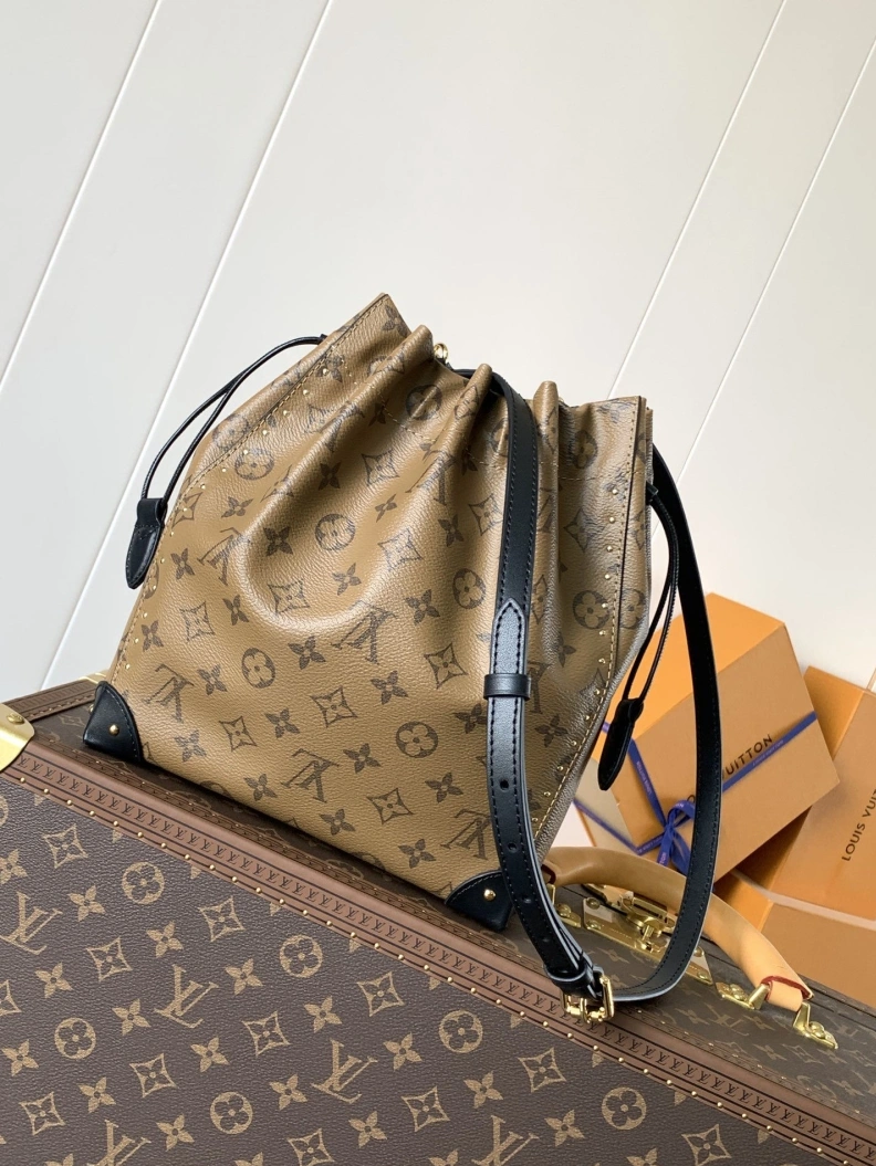 LX Bucket Bags Refined 11821