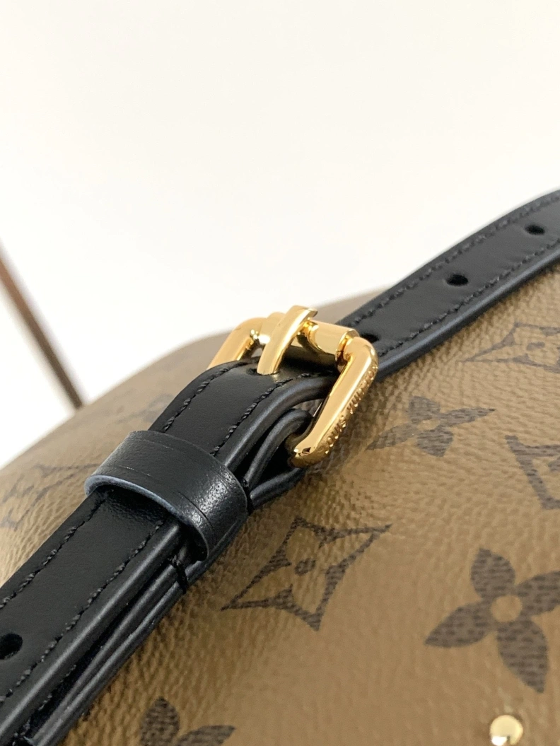 LX Bucket Bags Refined 11821