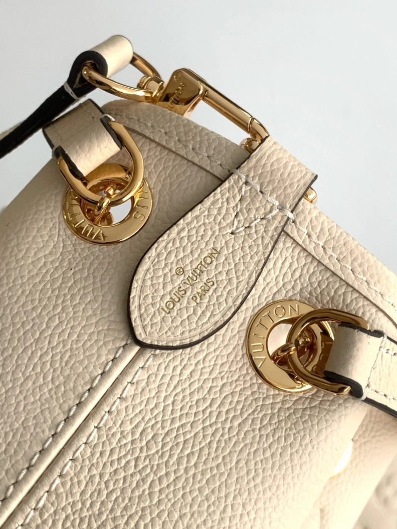SportInspired LX Top Handle Bags 10600