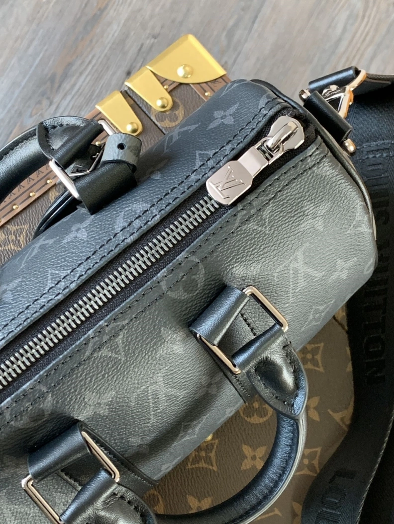 Versatile LX Speedy Bags 10807