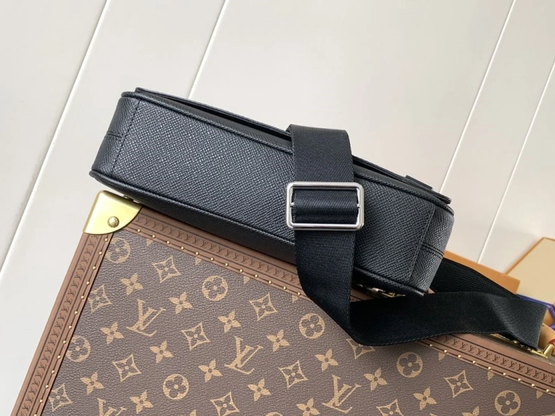 Fashionable LX Satchel Bags 11233