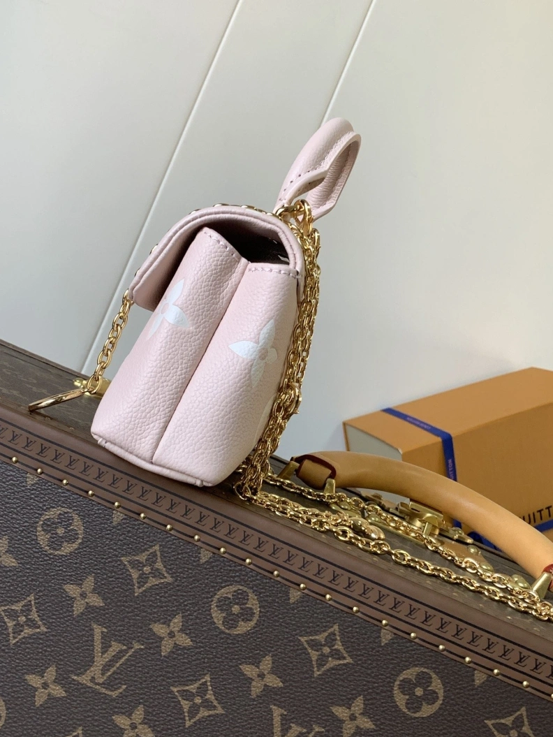 LX Top Handle Bags WellDesigned 10618