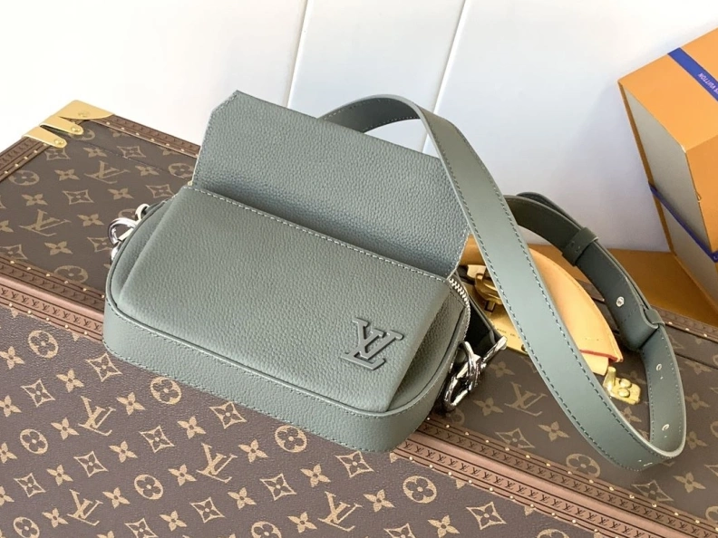 EyeCatching LX Waist & Chest Packs 10416