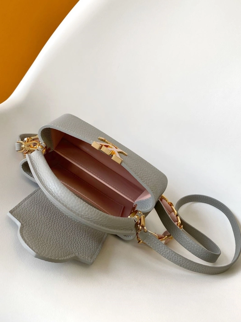 Resilient LX Caxucines Bags 11628