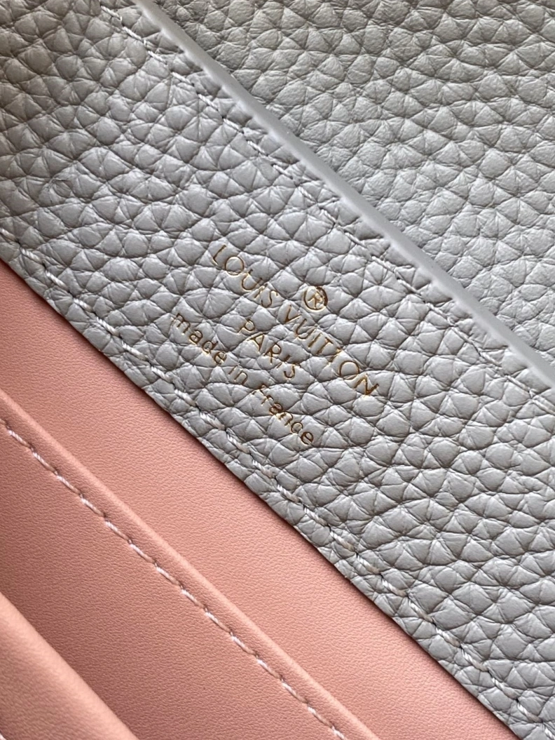 Resilient LX Caxucines Bags 11628
