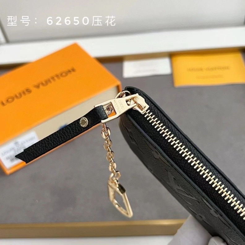 LX Wallets Lightweight 9767