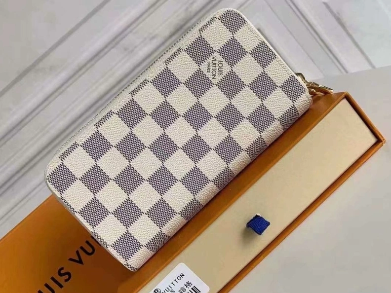 Bright LX Wallets 9700