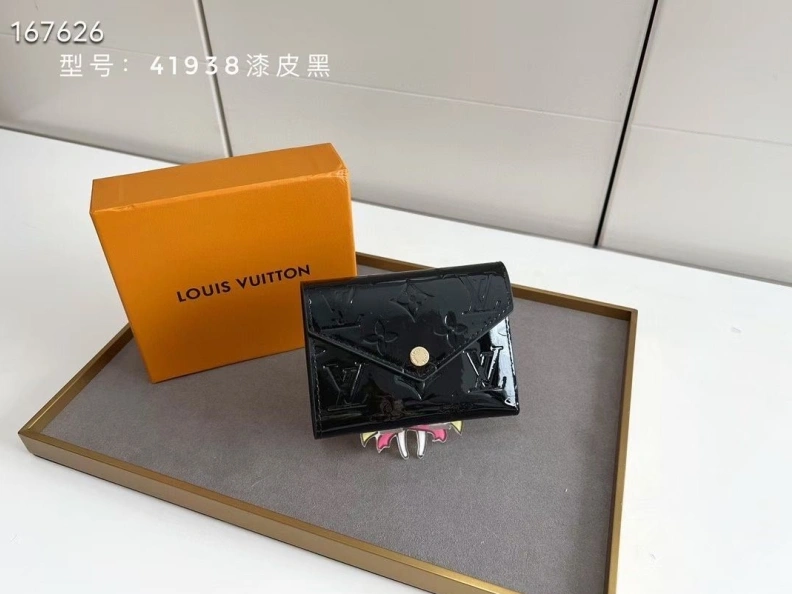 LX Wallets Practical 9717