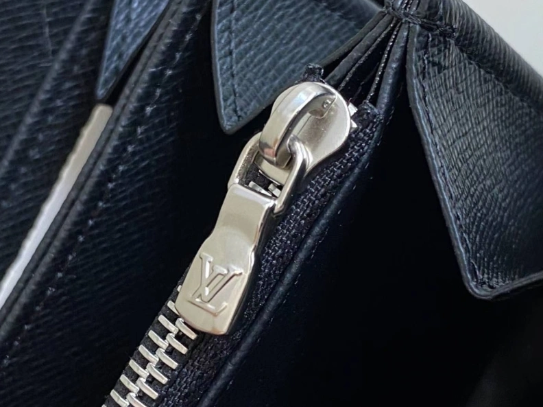 LX Wallets Reliable 9709