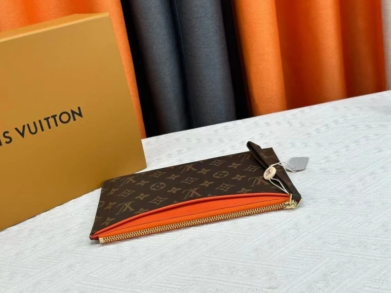 Vibrant LX Clutch Bags 11525